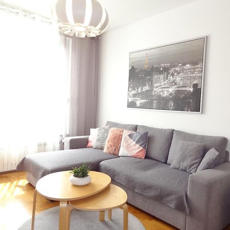 Well-Equipped Apartment With Free Parking Zagreb Buitenkant foto
